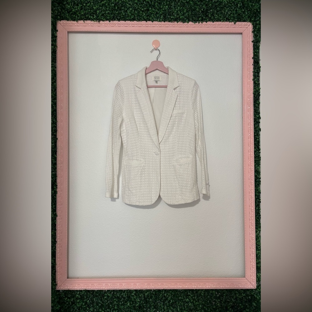 Harlyn Anthropologie embroidered blazer - size M